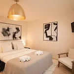 Апартаменты Eiffel Tower - Premium *