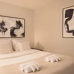 Апартаменты Eiffel Tower - Premium Париж