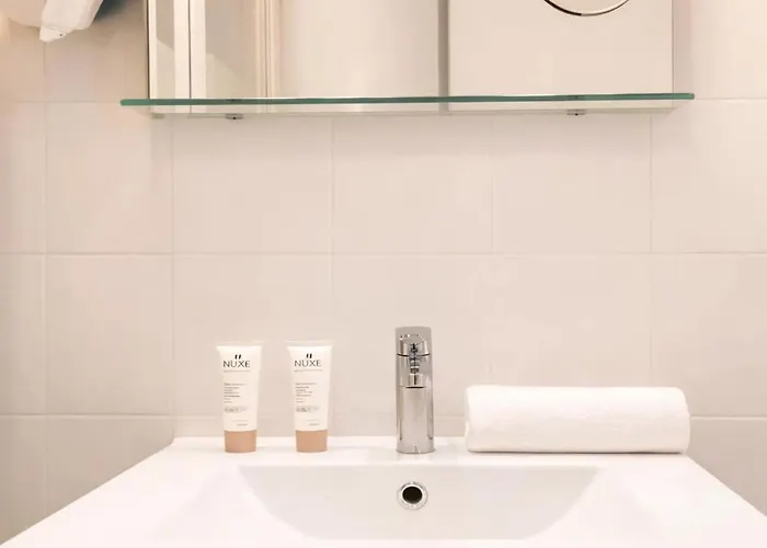 Eiffel Tower - Premium * París