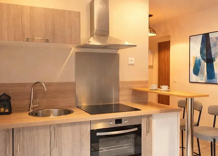 Eiffel Tower - Premium Paris