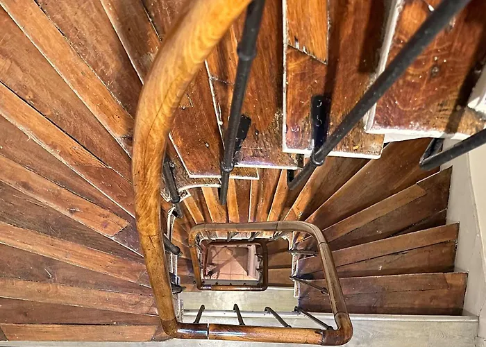 Eiffel Tower - Premium * Paris